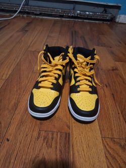 Nike Air Jordan 1 High Yellow Black Sneakers