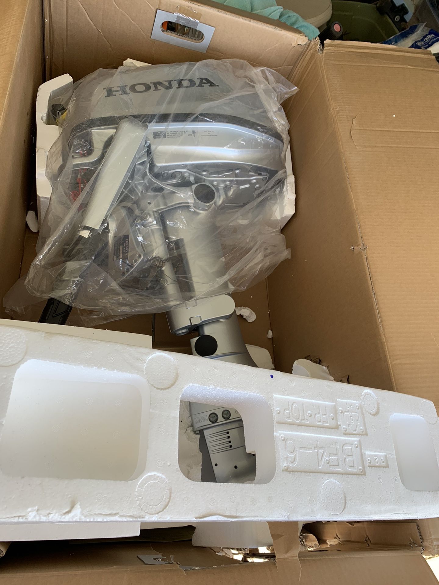 Brand New In Box 2021 Honda 5hp Outboard Boat Motor! 
