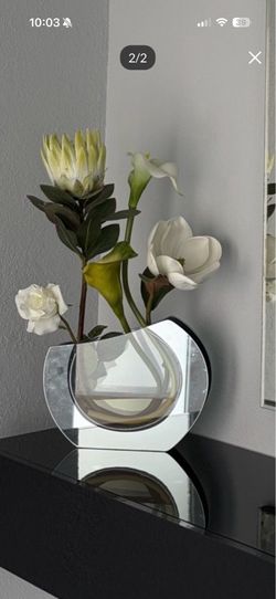 Flower arrangements/ arreglo floral