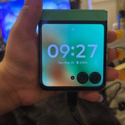 Motorola Flip 2025