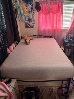 sleepy memory foam mattress