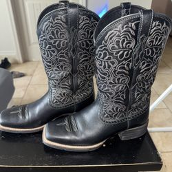 ARIAT Women 9B Boot 