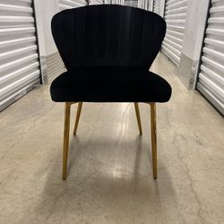 Modern Black Velvet Accent Chair 