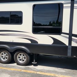 2019 Reflection RV Camper OBO