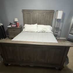 Rustic Queen Bed Frame W/ Mattress & Box Spring