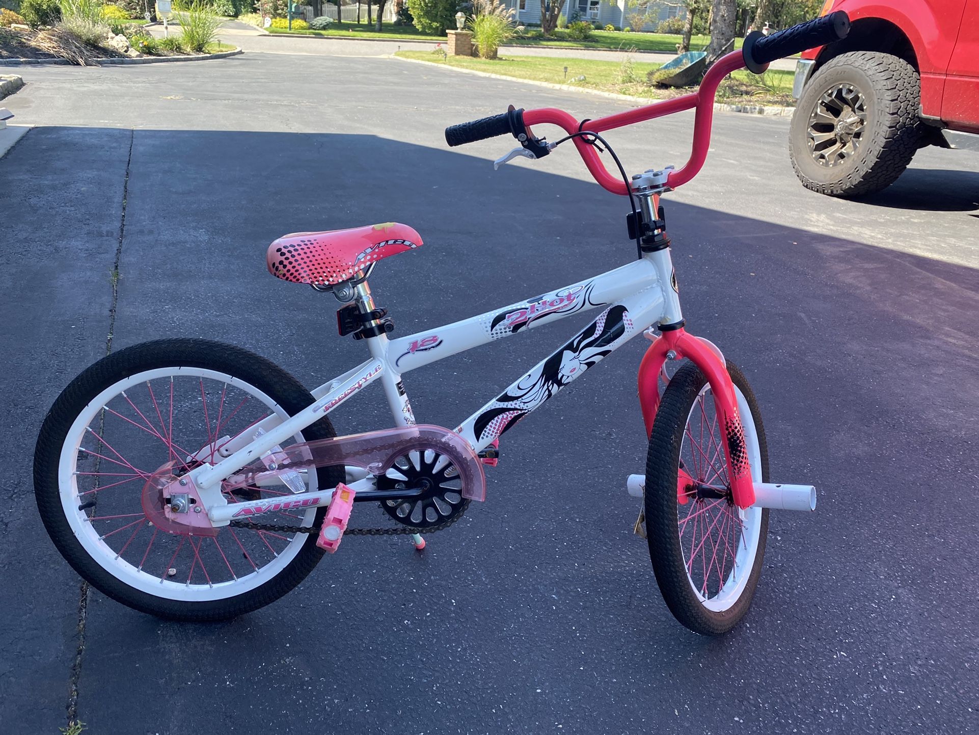 Avigo 2 Hot 18 inch Girl BMX Bicycle