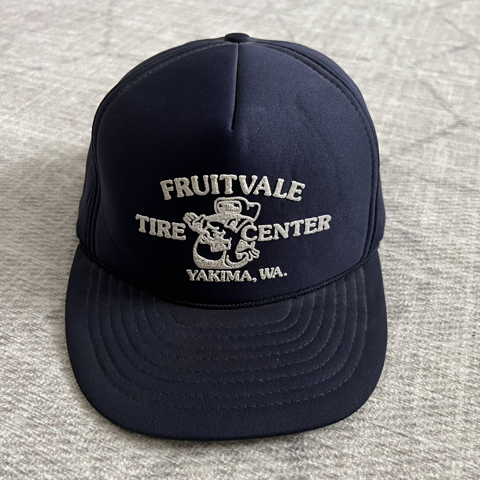 Vintage 1990s Fruitvale Tire Center Yakima WA Blue SnapBack Mesh Trucker Hat