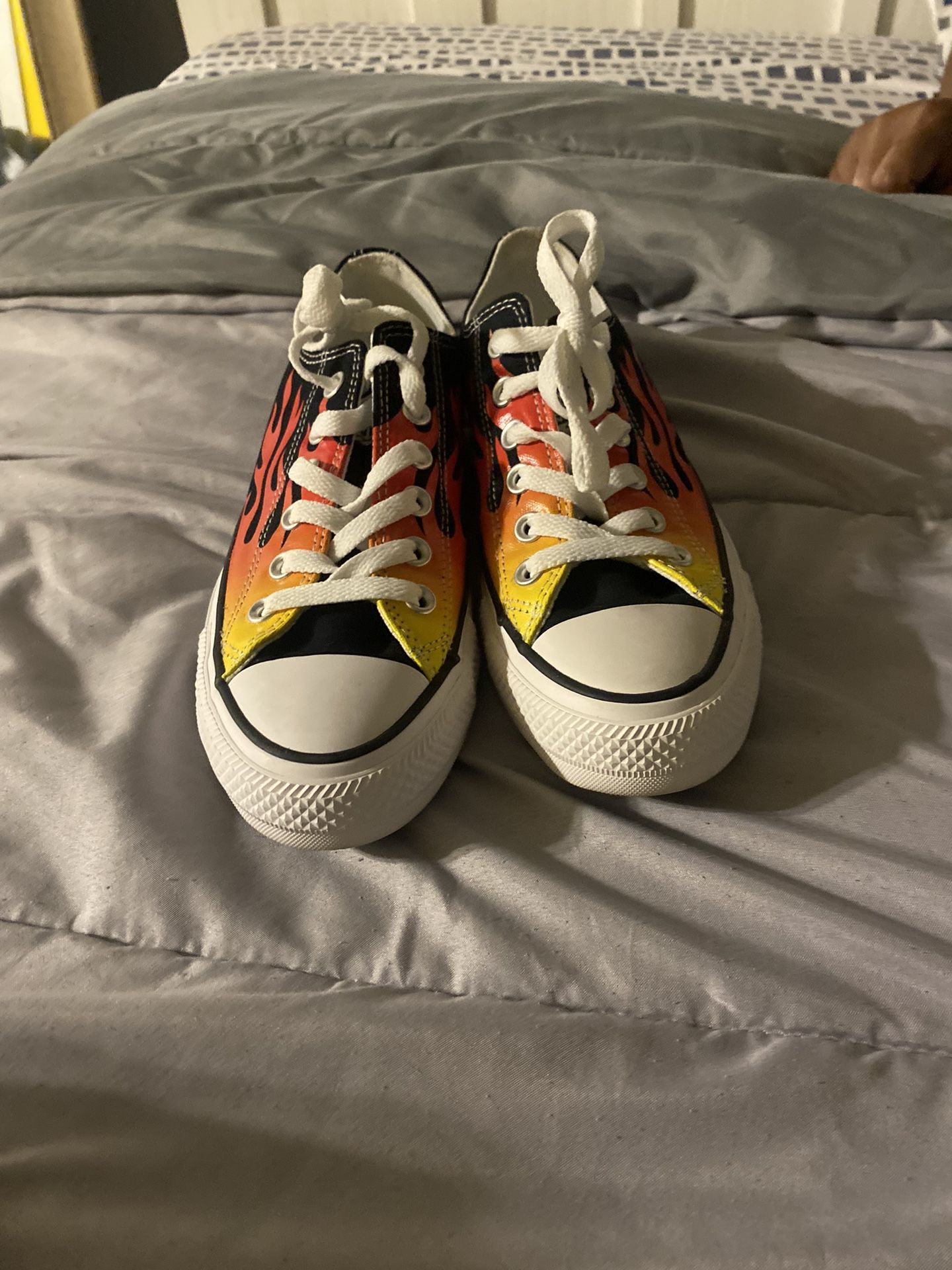 Converse
