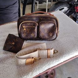 Louis Vuitton Utility Crossbody Shoulder Bag for Sale in Murrieta