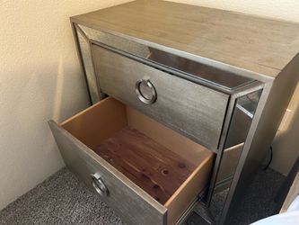 Susannah Furniture Set