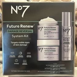 New No7 Gift Box For Mothers Day