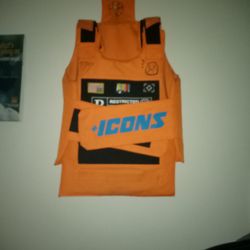 Icons Vest 🔥 Pick Ups Only 