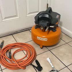 RIDGID 6 gallon 150 PSI air compressor