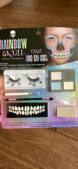 Skull makeup