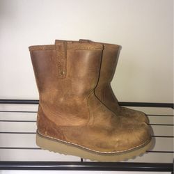 Ugg Boots. Toddler Size : 11
