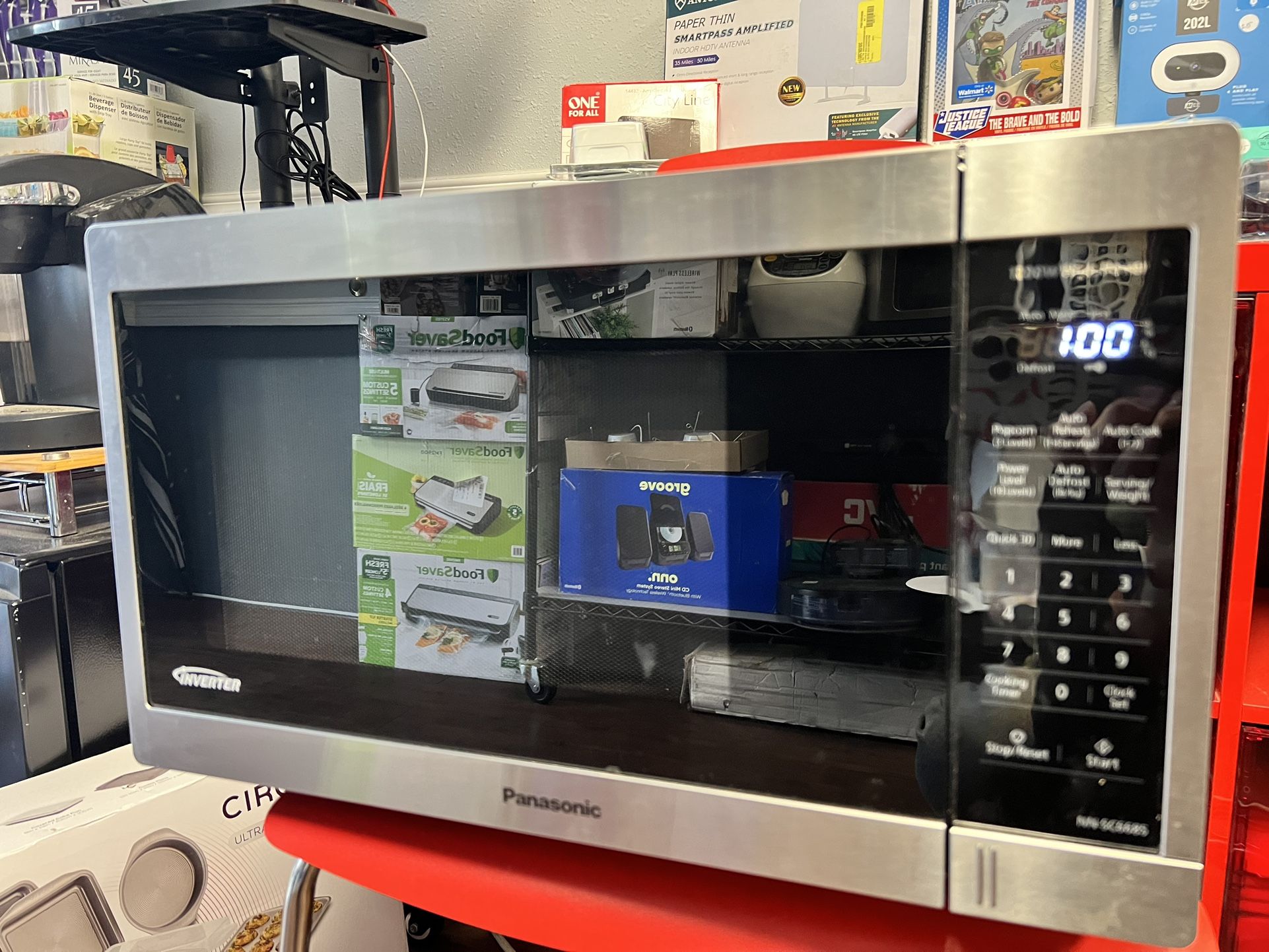 Panasonic NNSC668S Microwave Oven Stainless Steel for Sale in Kent