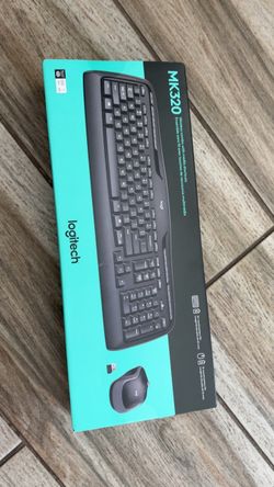 Logitech MK320 Wireless Keyboard and Mouse Combo
