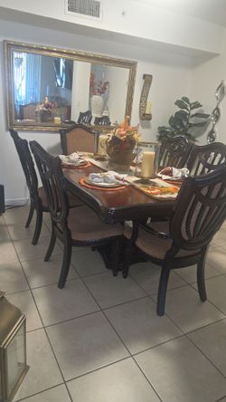 Comedor y mueble