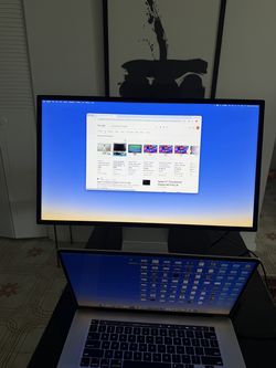 Apple Thunderbolt Display 27" – Excellent Condition