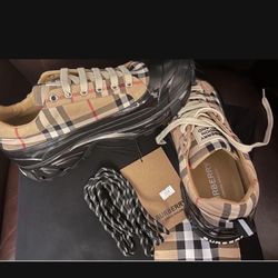 Burberry Shoes 