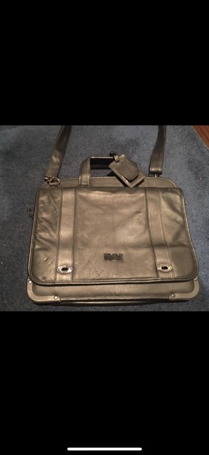 Tripp lite leather work bag