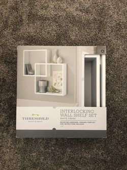 Threshold shelf