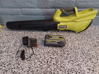 BLOWER RYOBI 40V BATTERY AND CHARGER INCLUDED