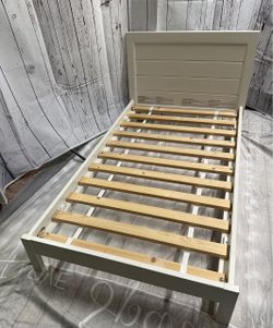 Pottery Barn Kids White Toddler Bed