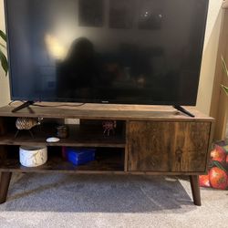 43” Toshiba Smart TV with Remote and TV Stand 