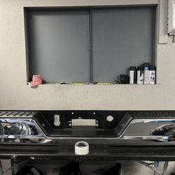 2019-2020-2021-2022-2023-2024 CHEVROLET SILVERADO 1500 / GMC SIERRA 1500 REAR BUMPER OEM USED