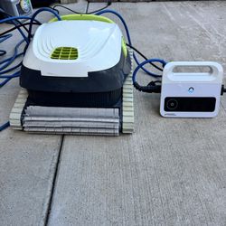 MAYTRONICS DOLPHIN T35 ROBOTIC POOL CLEANER