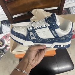 Lv Trainers