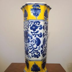 Chinese Yellow With Blue and White Porcelain Vase 12"