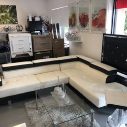 New Sectional available 🎉we finance just $39 down payment 