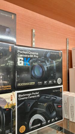 Blackmagic Design Pocket Cinema Camera 6K Pro (Canon EF)