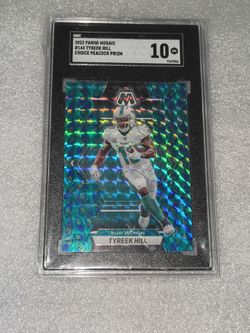 2023 Panini Mosaic Tyreek Hill Choice Peacock Prizm SGC 10