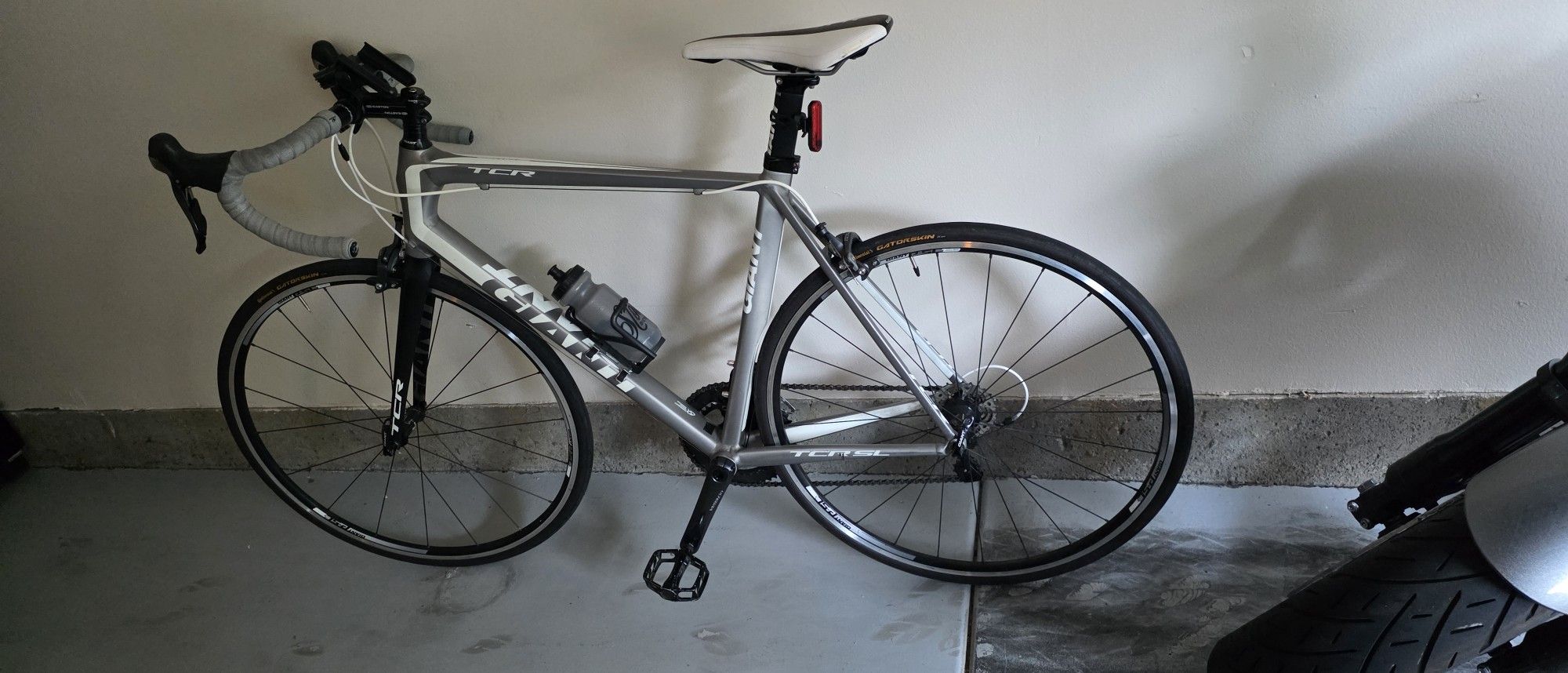 Giant TCR Aluxx SL Fluid form Road Bike 