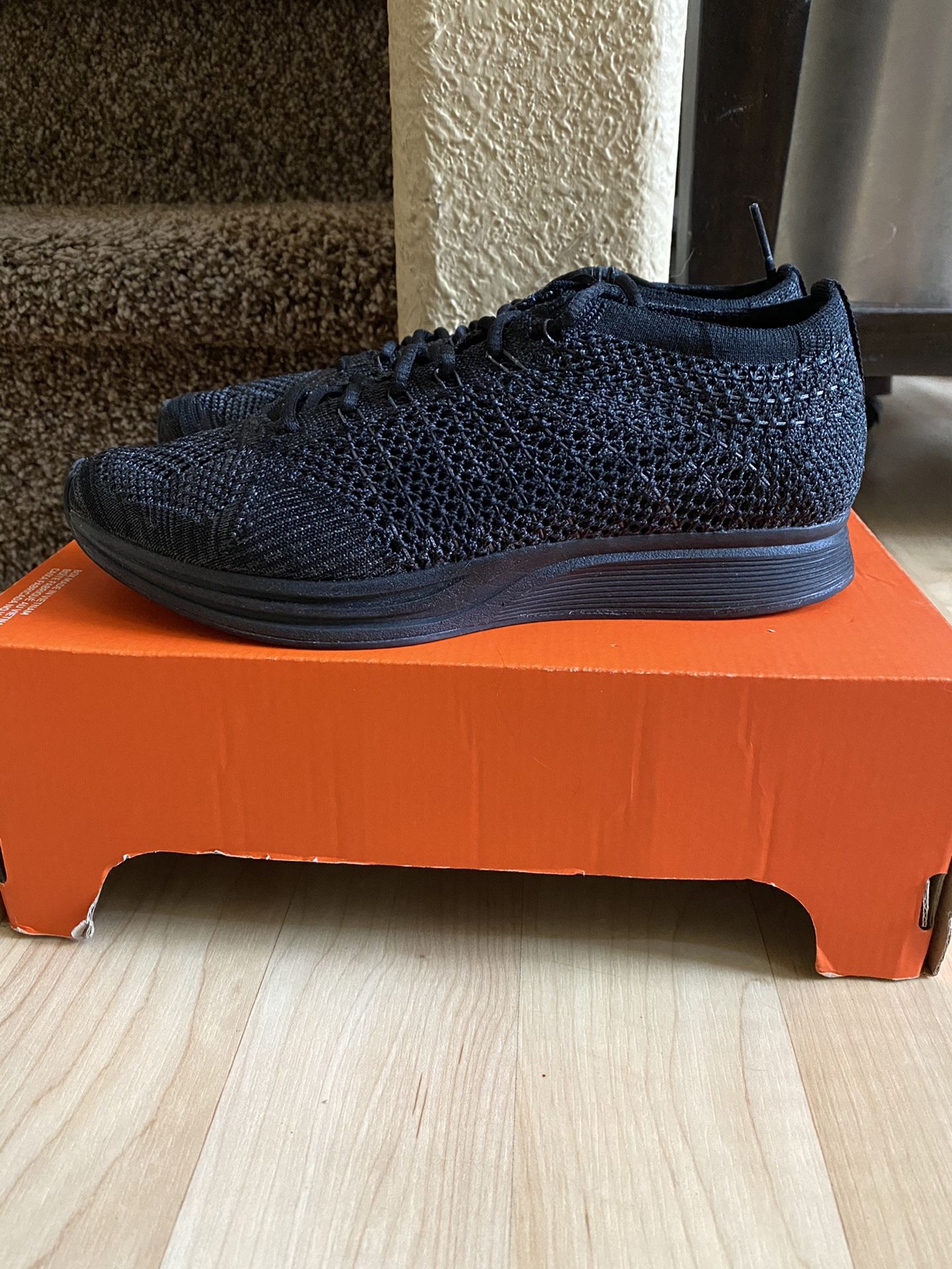 Nike Flyknit Racer Triple Black