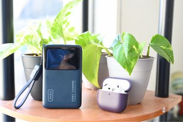 INIU 10000mAh 45w USB C Fast Charger / Portable Charger / Power Bank Navy Blue
