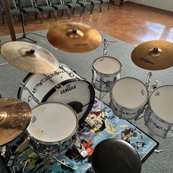 Yamaha Stage Custom Drum Set