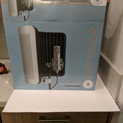 Sterling Vocal Microphone Shield