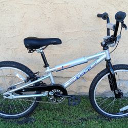 20 INCH GT MACH ONE EXPERT RACING TRAIL BMX BICYCLE READY TO RIDE 