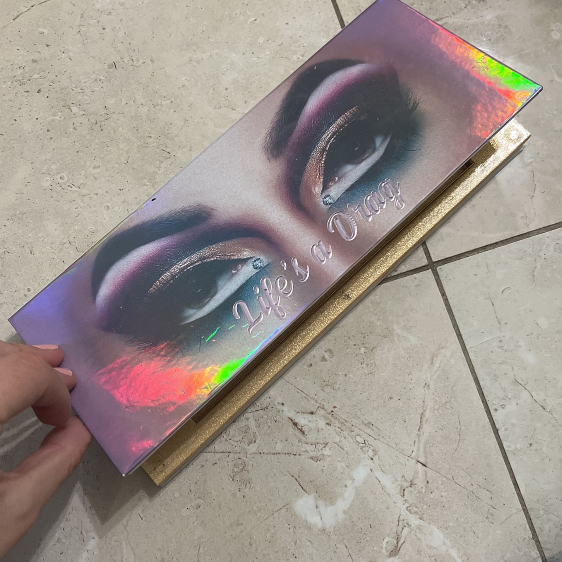 Lunar Beauty Life’s A Drag Eyeshadow Palette