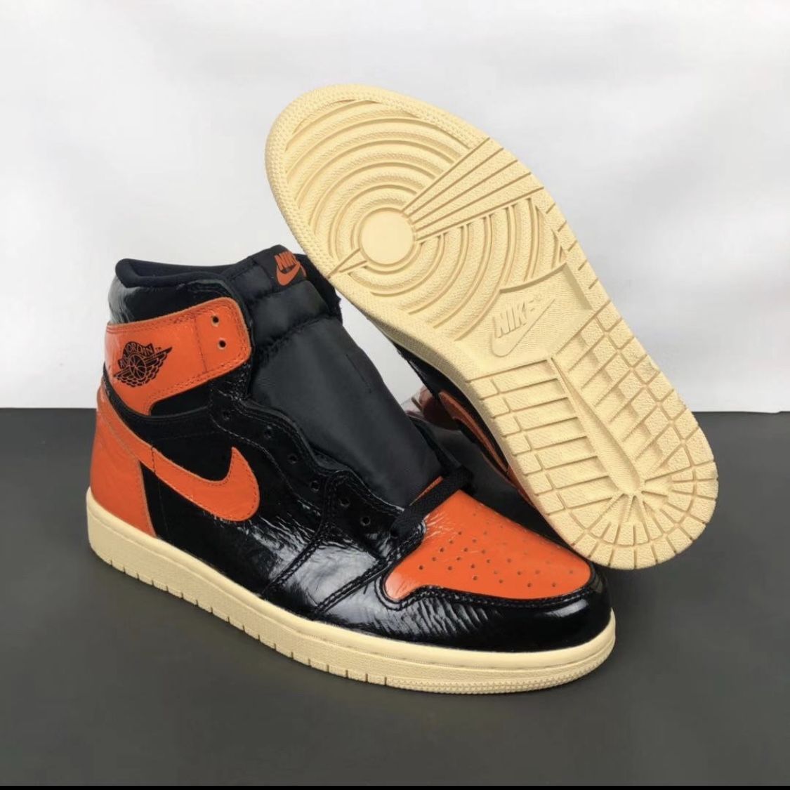 AIR JORDAN RETRO SHATTERED BACKBOARD Size 13