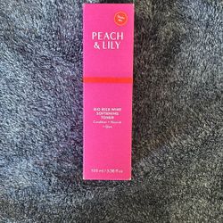 NEW In Box Peach And Lily Bio Rice Wine Softening Toner