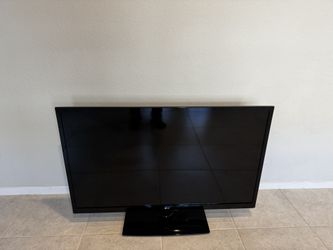 LG 47" CLASS FULL HD 1080p LED LCD TV