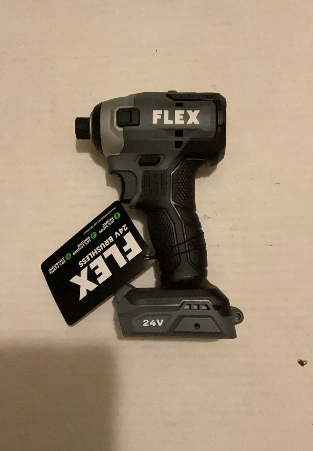 Brand New Flex 24 Volts Brushless 1/4” Impact Driver.       80 Firm on Price.       80 Firme en Precio.