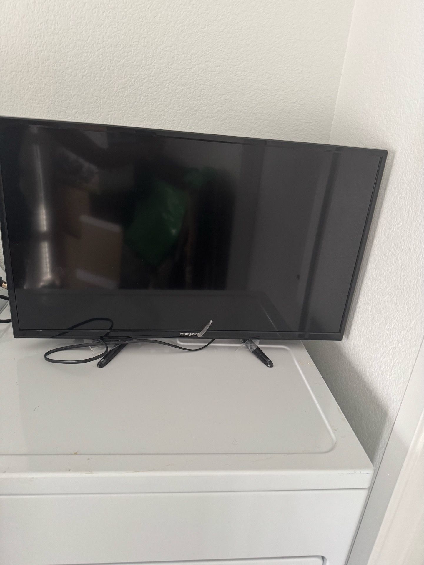 Westinghouse 32 in HD Smart Tv
