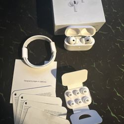 Apple AirPods Pro 2nd Gen (BRAND NEW)