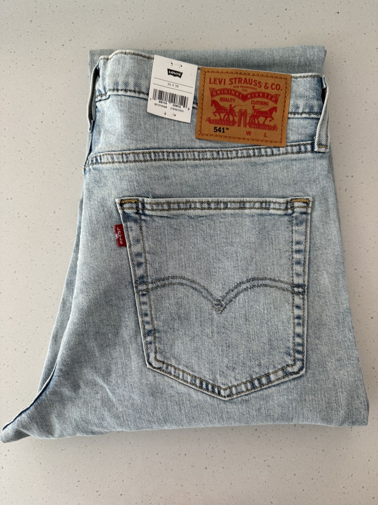Levi’s Jeans- Men’s B&T